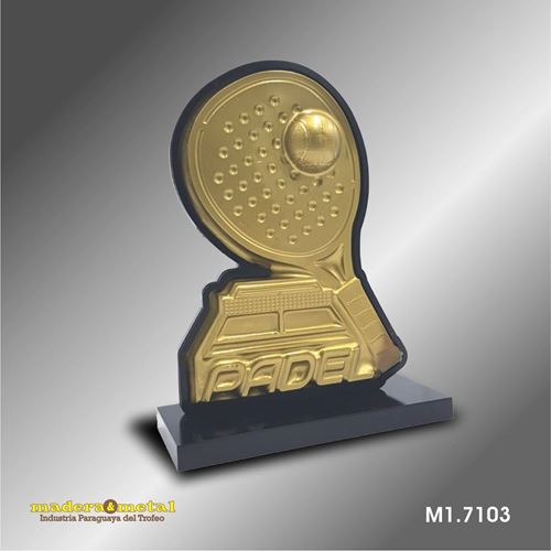 Imagen de M1.7103 Trofeo confeccionado en fibra de madera y modelado 3D.